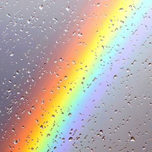 扒开她粉嫩的小缝尿进去微博
